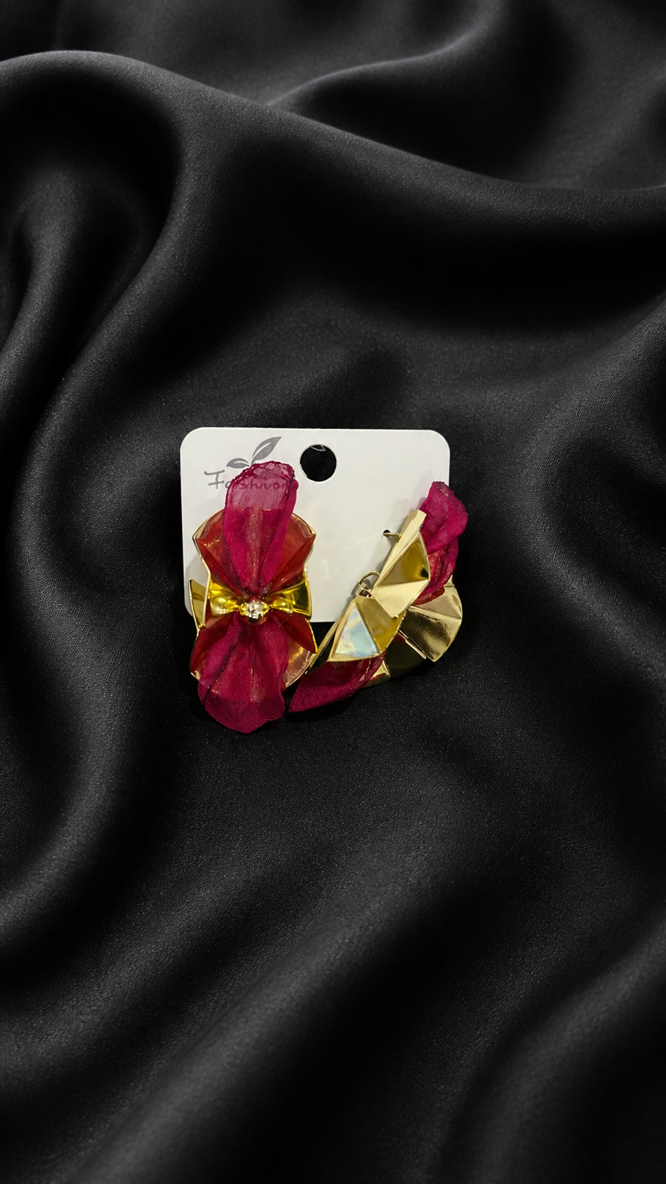 Bordo Çiçek Detay Gold Halka Küpe