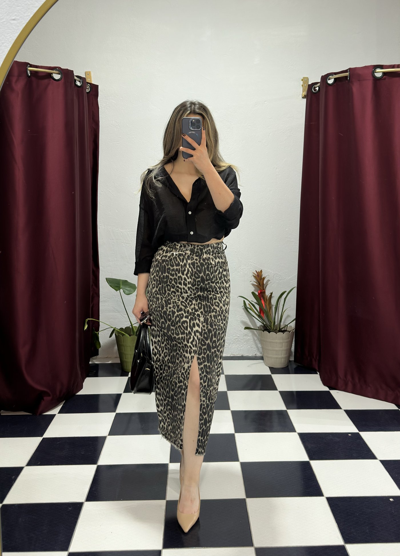Siyah Saten Dokulu Crop Gömlek
