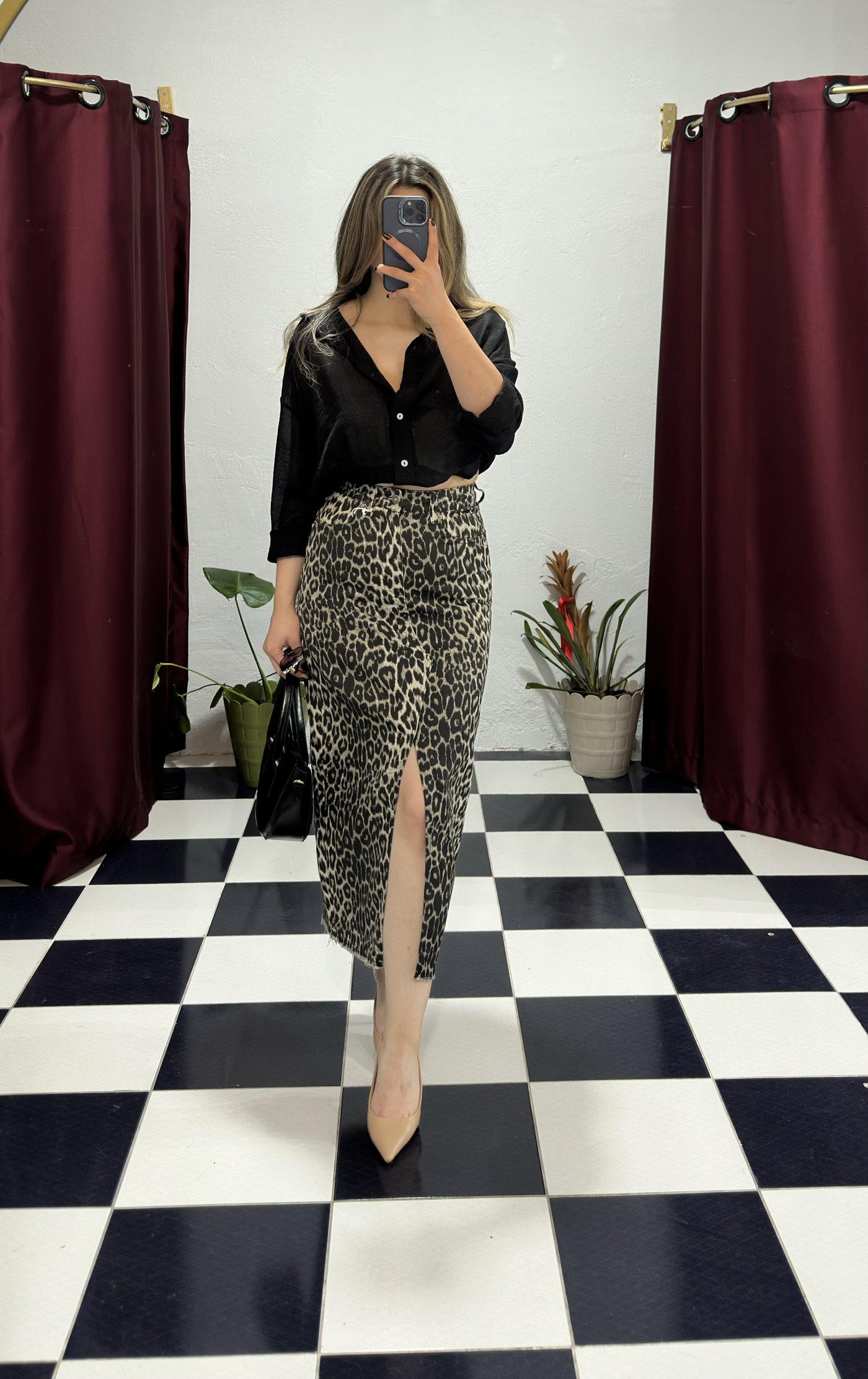 Siyah Saten Dokulu Crop Gömlek